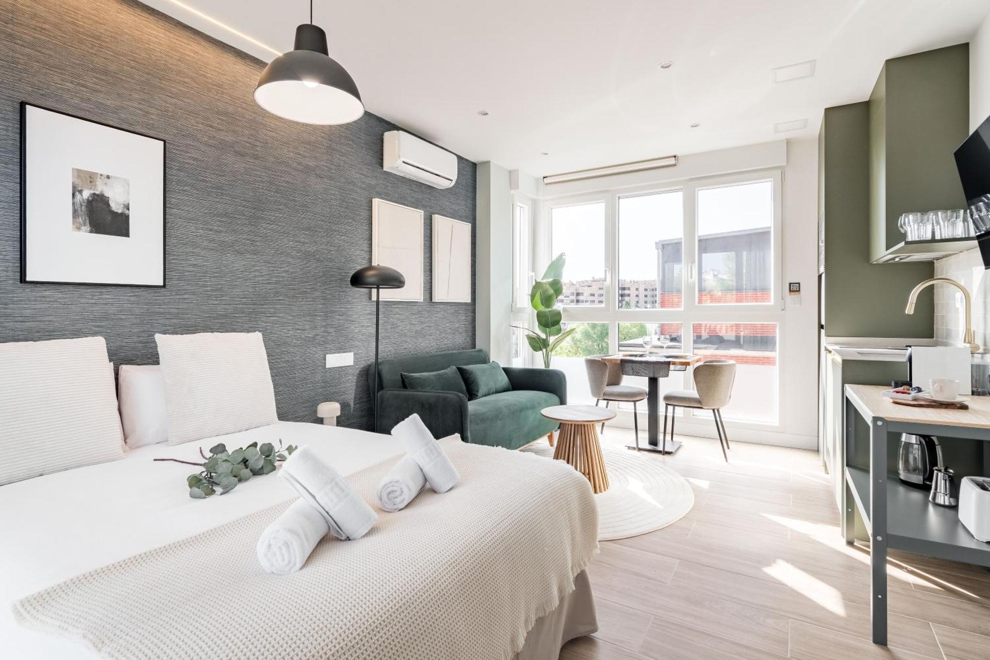 Aparthotel Arturo Soria By Charming Madrid