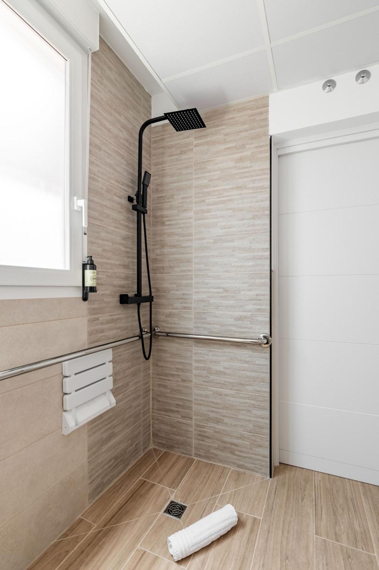 Arturo Soria By Charming Aparthotel Madrid